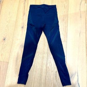 Alo leggings with panel details